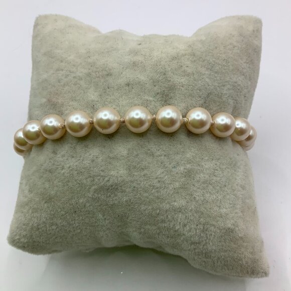 Monet Vintage Faux Pearl Champagne Gold Tone Bracelet - Picture 1 of 7